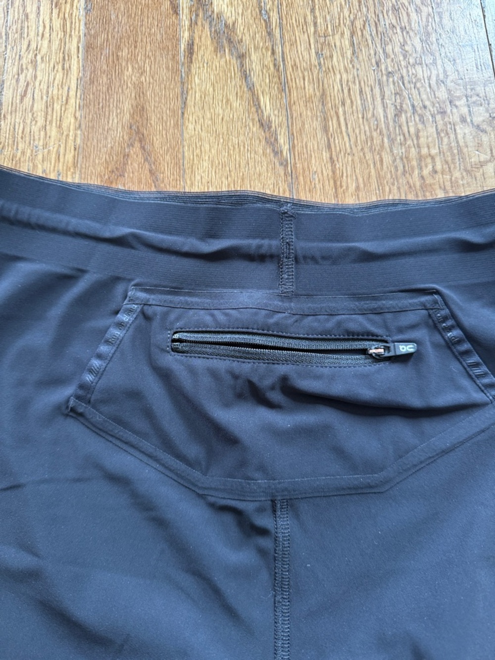 On Running Black Men's Performance Training Tights - Picture 2 of 4